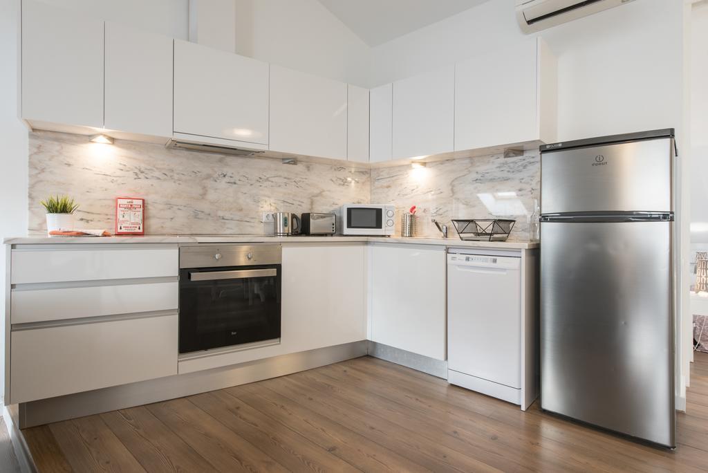 Charming Apartment Tram 28 Lissabon Exterior foto
