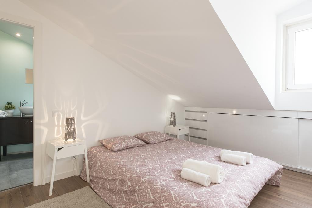Charming Apartment Tram 28 Lissabon Exterior foto